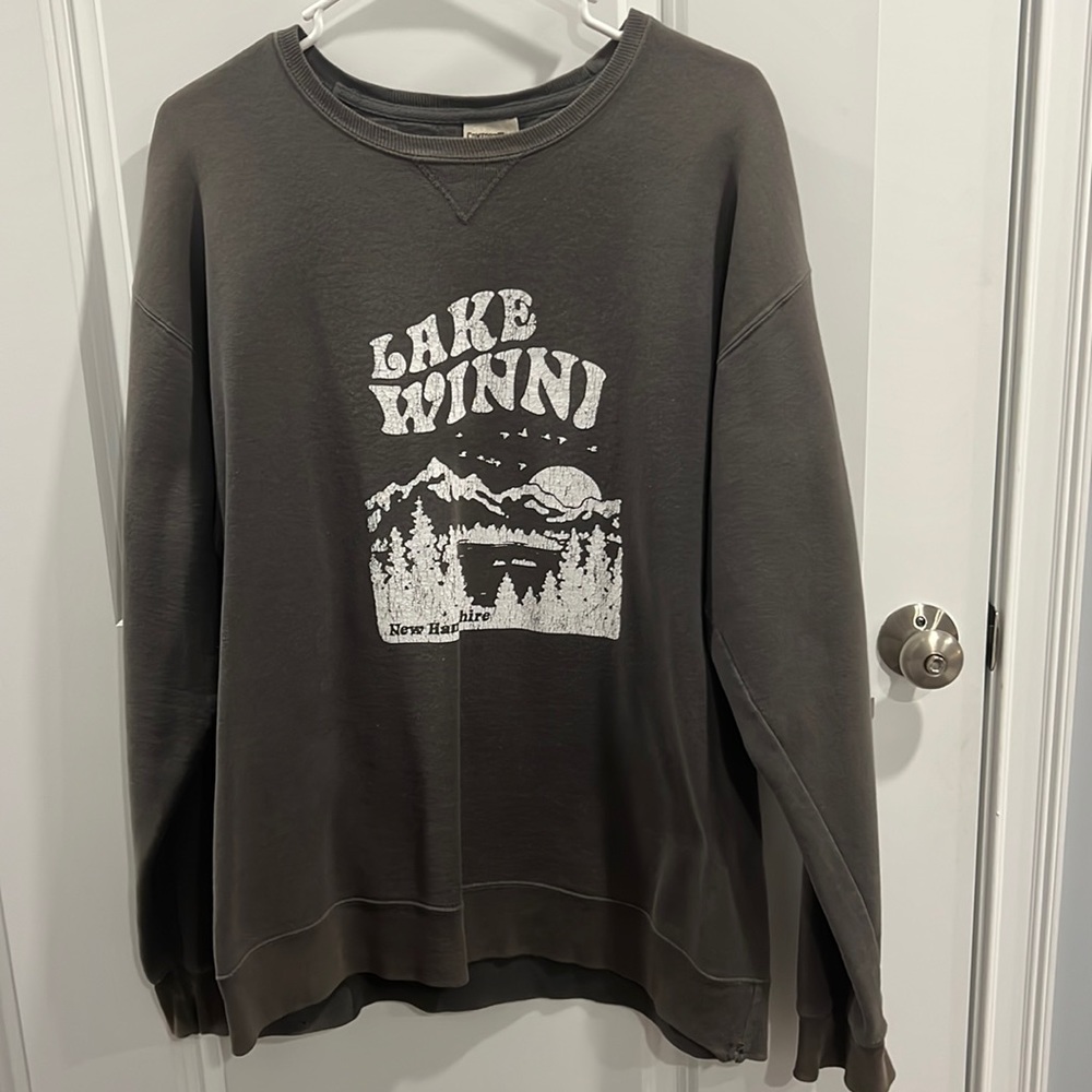 Lake Winnipesaukee Women’s Crew Neck